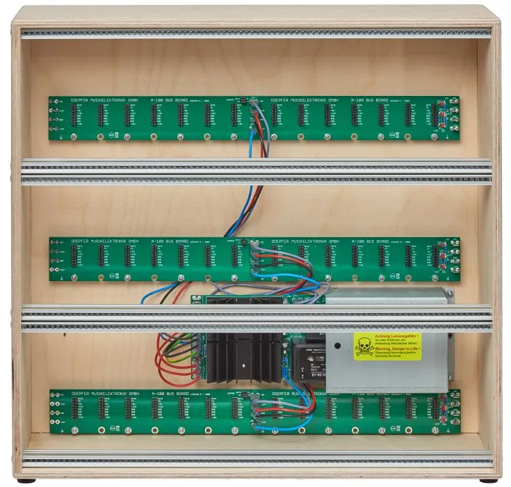Doepfer Musikelektronik GmbH-Doepfer - A-100 LC9 Low Cost Case (PSU3) 150319_1